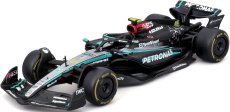 Bburago Mercedes gp F1  W15 Eq Performance Team Amg Petronas Motorsport N 44 Season 2024 Lewis Hamilton - With Pilot And Showcase 1:43 Černá Stříbrná Zelená
