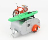 Greenlight Trailer Teardrop With Bicycle And Kayak Boat Roulotte 1960 1:24 Stříbrná Červená Zelená