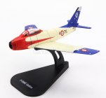 Italeri North american F-86e Sabre Military Airplane 1961 1:100 Cream Red Blue