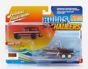 Johnny lightning International Scout With Trailer And Boat 1979 1:64 Červená Černá