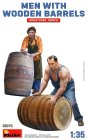 Miniart Figures Men With Wooden Barrels 1:35 /