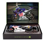 Minichamps Yamaha Yzr-m1 Team Fiat World Champion N 46 Motogp Season Dirty Version 2009 Valentino Rossi 1:12 Modrá Bílá