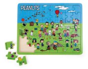 Small Foot Vkládací puzzle Snoopy na hřišti