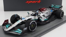 Spark-model Mercedes gp F1 W13e Team Mercedes-amg Petronas F1 N 63 4th Belgium Gp 2022 George Russel - Con Vetrina - With Showcase 1:18 Stříbrná Zelená