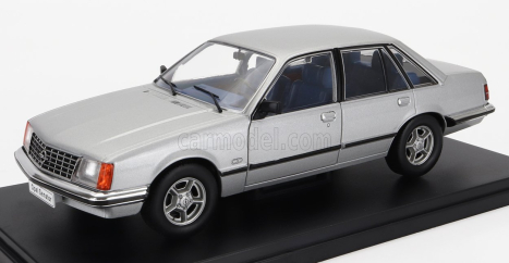 Edicola Opel Senator 3.0 1978 1:24 Silver