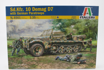 Italeri Truck Sd.kfz. 10 Demag D7 With German Paratroops Military 1945 1:35 /