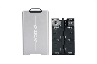 JJC Hliníkový dvojstranný úložný box na paměťové karty (4SD + 12TF + 2 Nano SIM)