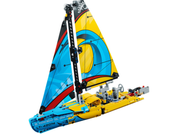 LEGO Technic - Závodní jachta