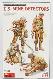 Miniart Figures U.s. Mine Detectors 1:35 /