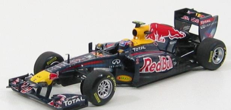 Minichamps Red bull F1  Rb7 N 2 Race Version 2011 M.webber 1:43 Modrá Červená Žlutá
