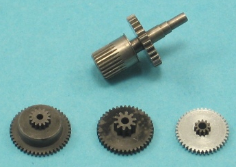 Servo KST DS115/215MG převody