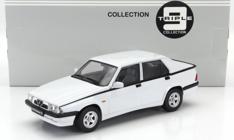 Triple9 Alfa romeo 75 1988 1:18 Bílá