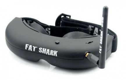 Fat Shark Attitude V2 s kamerou CMOS 600TVL a vysílačem