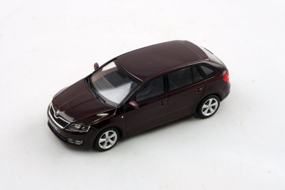 Abrex Škoda Rapid Spaceback (2013) 1:43 - Rosso Brunello Metalíza