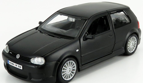 Maisto Volkswagen Golf R32 2002 1:24 Black