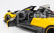 Almost-real Pagani Zonda 5 Cinque Roadster 2009 1:18 Žlutý Černý Uhlík