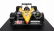 Gp-replicas Renault F1  Re40 N 15 Winner British Gp (with Pilot Figure) 1983 Alain Prost - Con Vetrina - With Showcase 1:18 Černá Žlutá Bílá