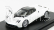 Lcd-model Pagani Huayra Roadster 2018 1:64 Bílá
