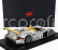 Spark-model Audi R8 3.6l Turbo V8 Team Audi Sport Joest N 9 2nd 24h Le Mans 2000 Laurent Aiello - Allan Mcnish - Stephane Ortelli 1:18 Stříbrná Žlutá