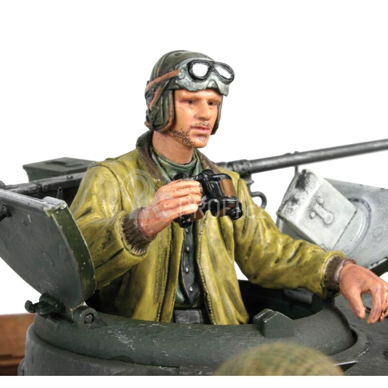 1/16 figurka stojícího velitele tanku US z 2 sv. války, ručně malovaný