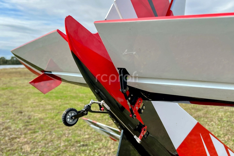 RC letadlo 100