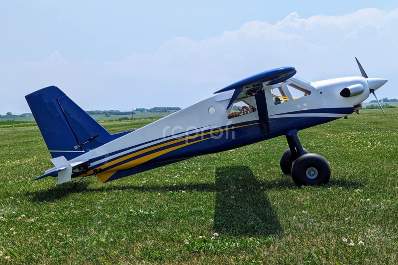 RC letadlo 100