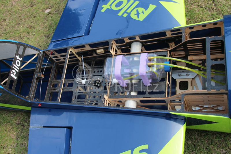 RC letadlo 103