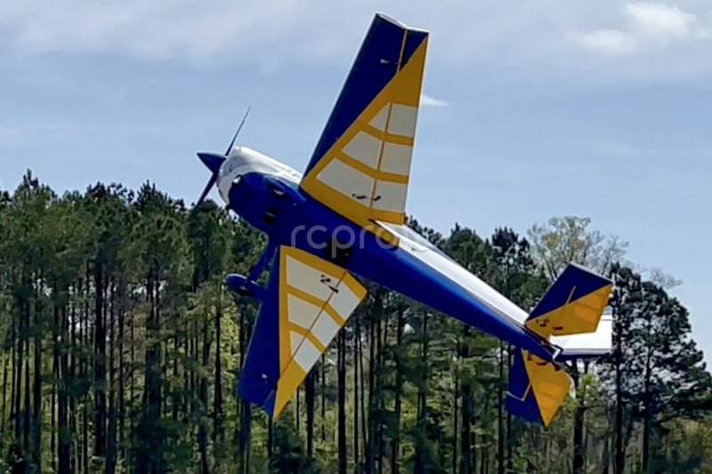 RC letadlo 114