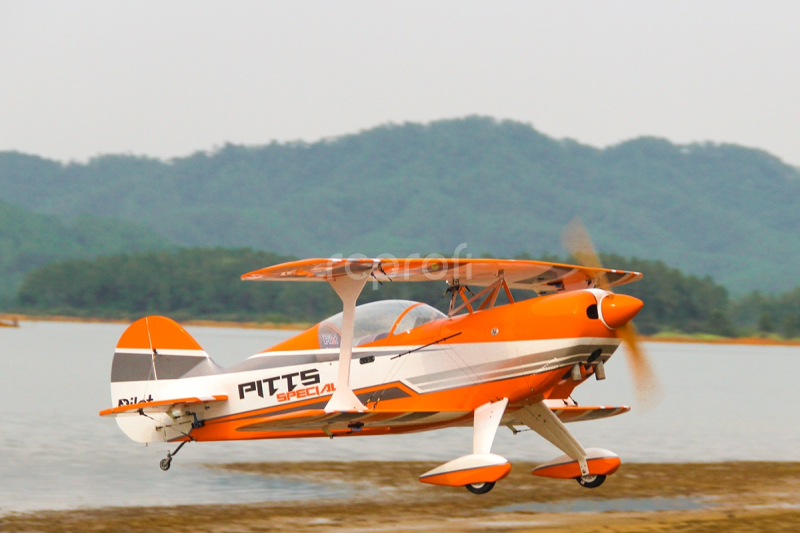 RC letadlo 87