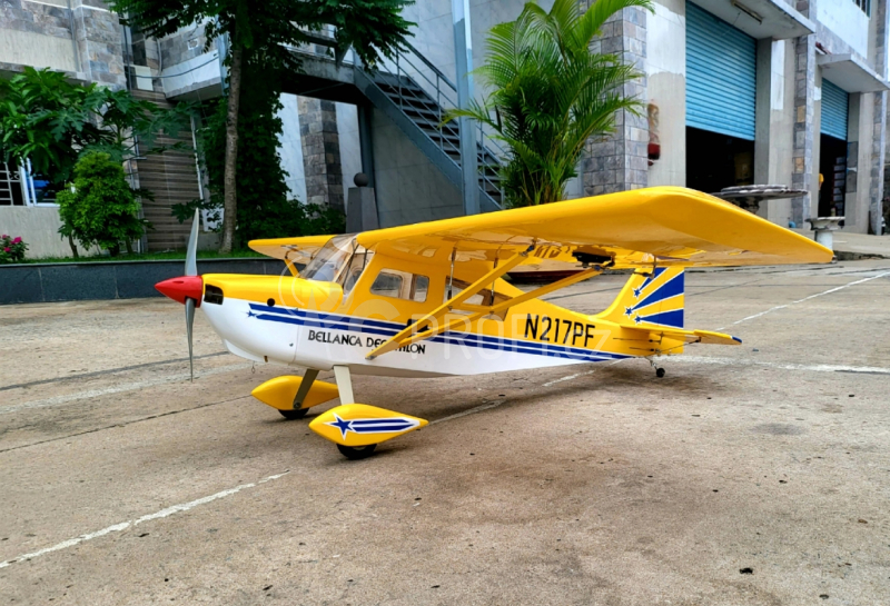 8KCAB Super Decathlon 1,8m