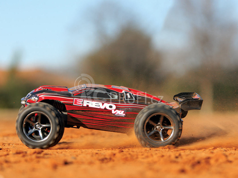 RC auto Traxxas E-Revo, černá