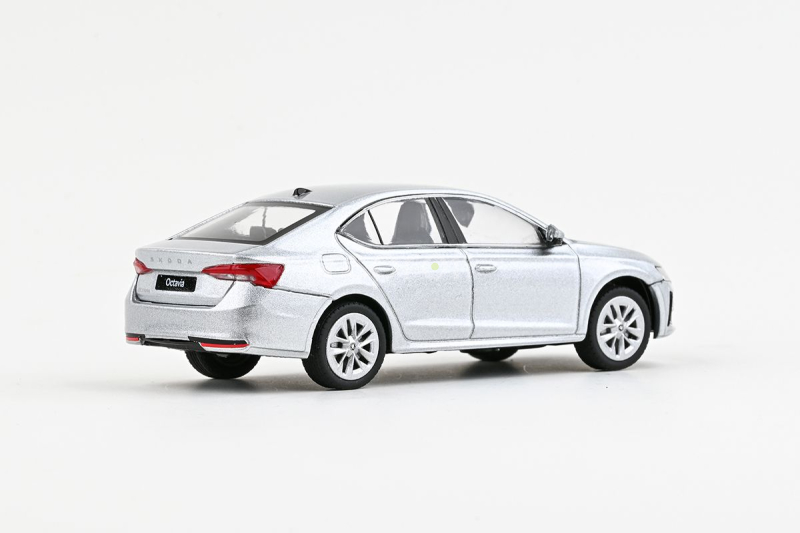 Abrex Škoda Octavia IV FL (2024) 1:43 - Stříbrná Brilliant Metalíza