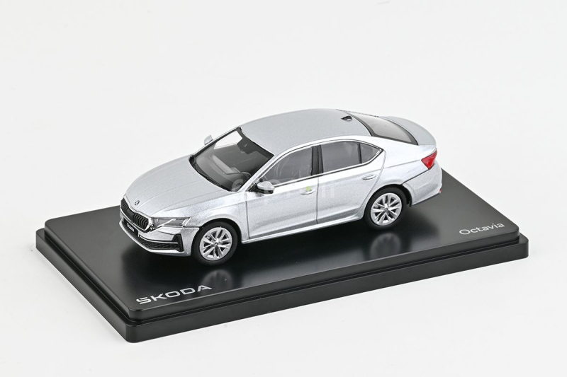 Abrex Škoda Octavia IV FL (2024) 1:43 - Stříbrná Brilliant Metalíza