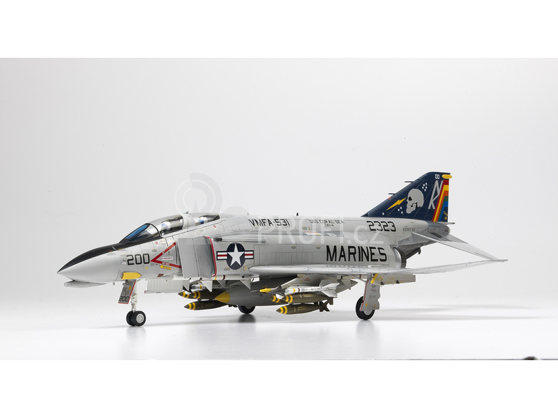 Academy McDonnell F-4B/N VMFA-531 USMC Gray Ghost (1:48)