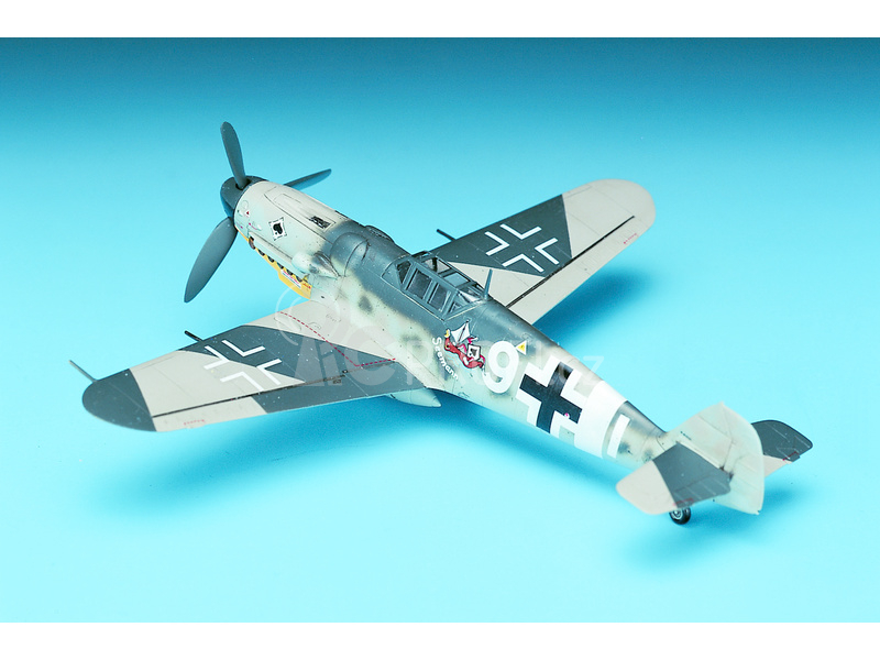Academy Messerschmitt Bf109G-6 (1:72)