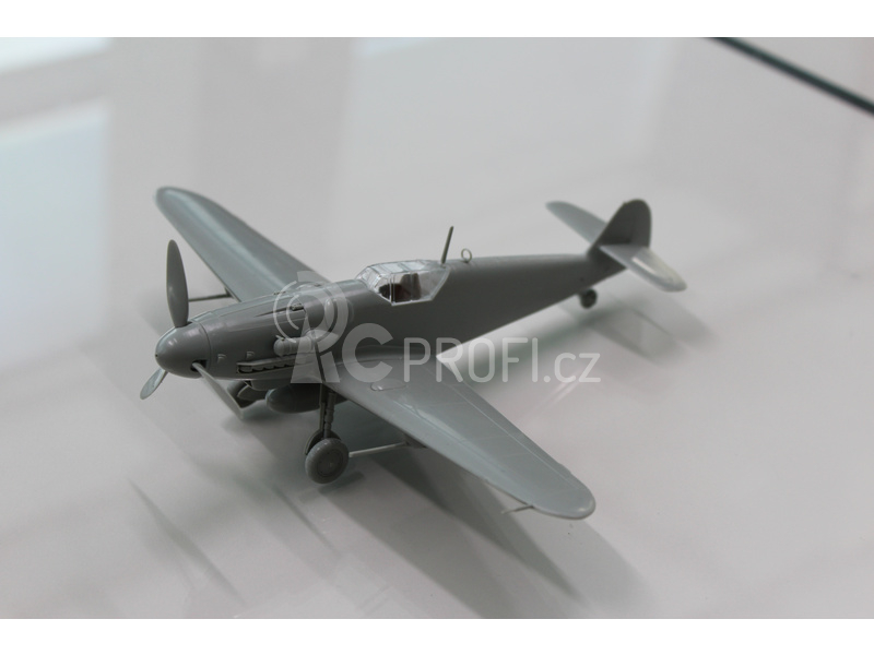 Academy Messerschmitt Bf109G-6/G-2 JG 27 (1:48)