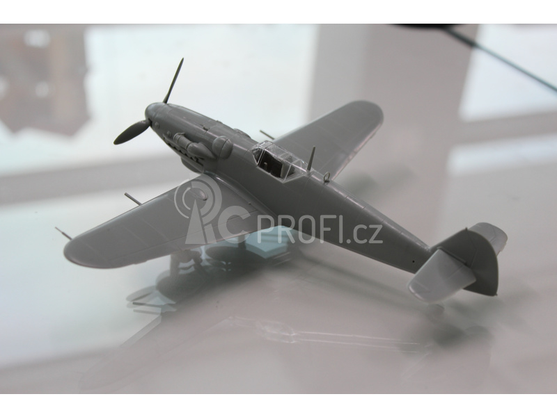 Academy Messerschmitt Bf109G-6/G-2 JG 27 (1:48)