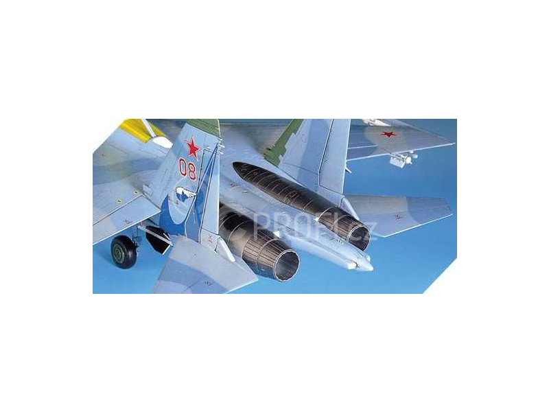 Academy Suchoj Su-27 Flaker B (1:48)