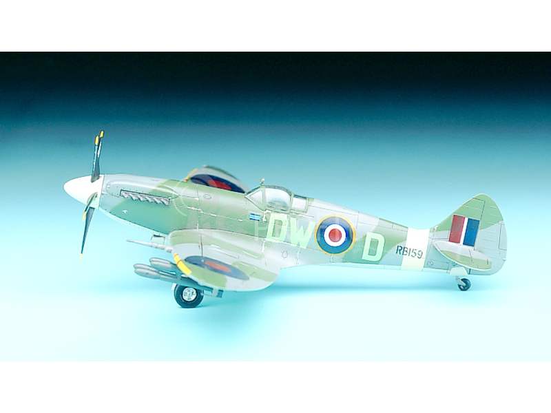 Academy Supermarine Spitfire Mk.XIVC (1:72)