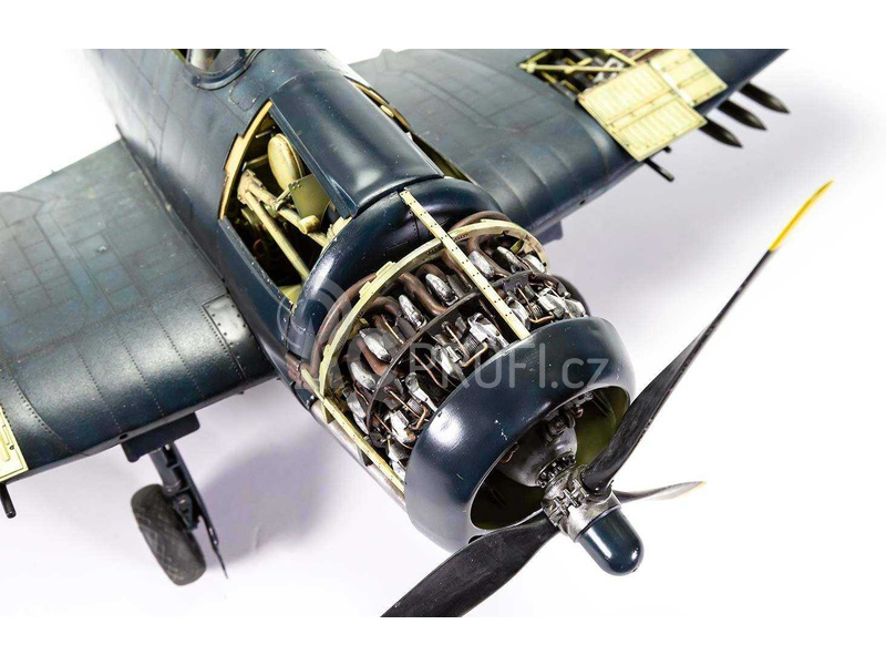 Airfix Grumman F6F5 Hellcat (1:24)
