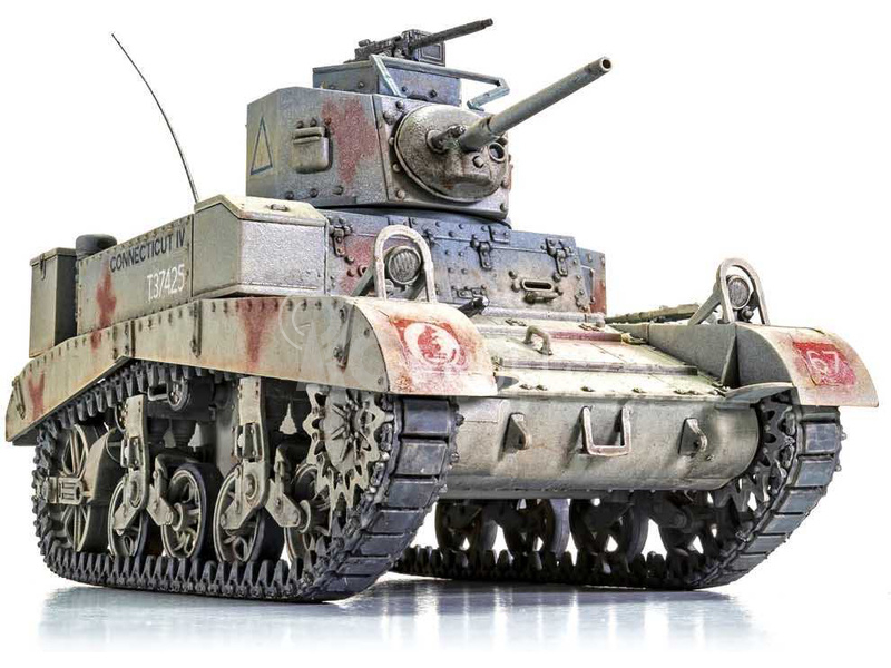 Airfix M3 Stuart, Honey (British Version) (1:35)