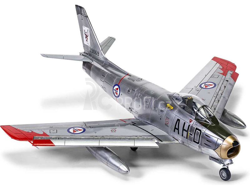 Airfix North American F-86F-40 Sabre (1:48)