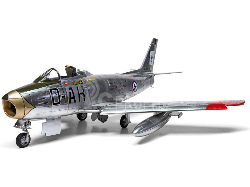Airfix North American F-86F-40 Sabre (1:48)