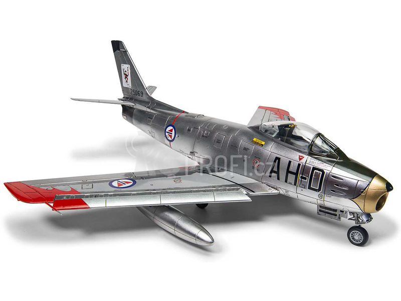 Airfix North American F-86F-40 Sabre (1:48)