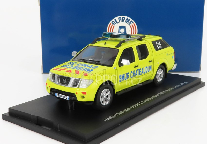 Alarme Nissan Navara Double Cabine Pick-up Samu 28 Ambulance 2011 1:43, žlutá