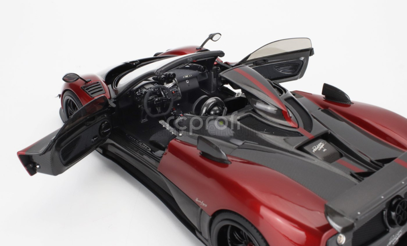 Almost-real Pagani Zonda 5 Cinque Roadster 2009 1:18 Červený Černý Uhlík