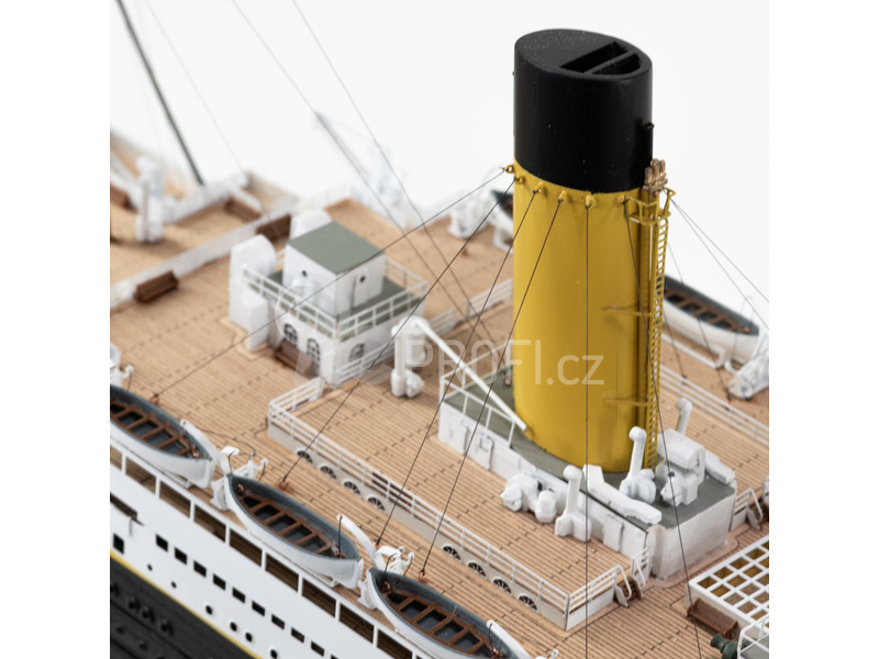 AMATI R.M.S. Titanic 1:250 kit