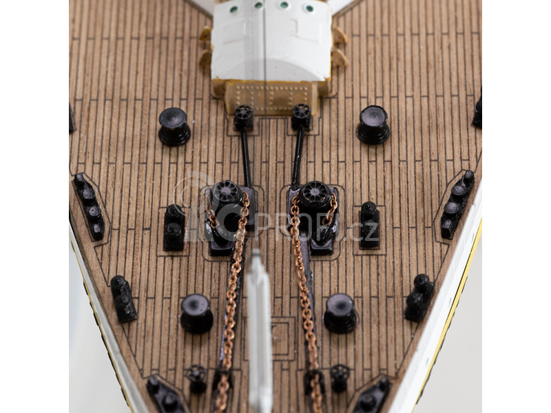 AMATI R.M.S. Titanic 1:250 kit