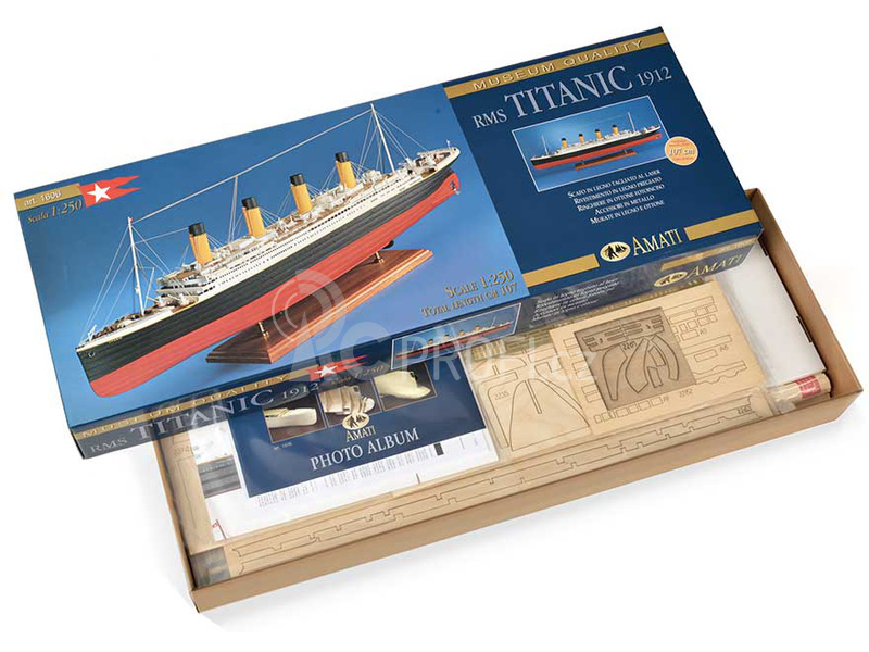 AMATI R.M.S. Titanic 1:250 kit