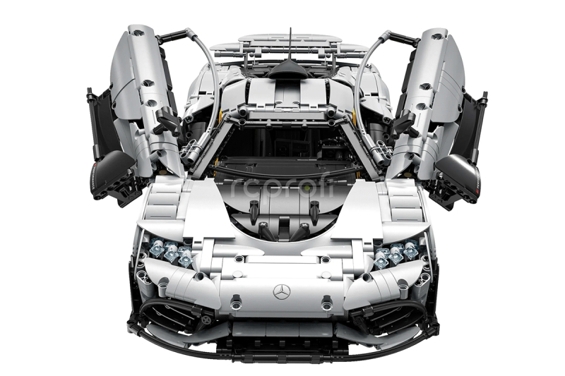 AMG One - stavebnice z kostek